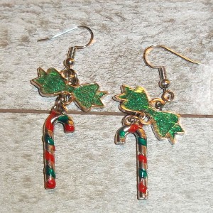 RTD-4104 : Candy Cane and Green Bow Charms Earrings Set at Heavens Charms