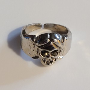 RTD-4222 : Metal Skull Ring at Heaven's Charms