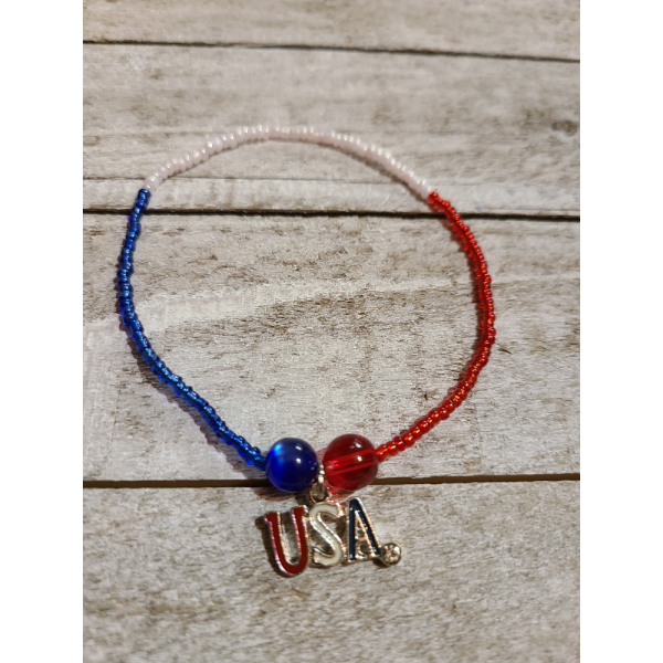 Patriotic Red White Blue Seed Bead Bracelet USA Charm 4th of July Stretch 7in