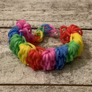 AJD-1109 : Rainbow Loom Rainbow Shuffle Bracelet at RTD Gifts